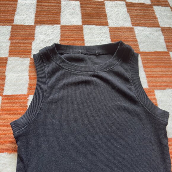 Black Tank - Picture 2 of 3